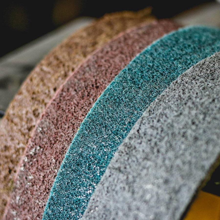Non-woven surface conditioning belt 3″ x 118″ - Combat Abrasives
